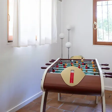 Moderne Pour 12 à Avec Piscine - Fr-1-791-27 *