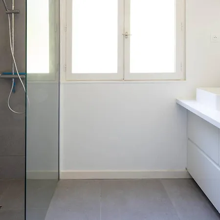 Moderne Pour 12 à Avec Piscine - Fr-1-791-27 Villa *